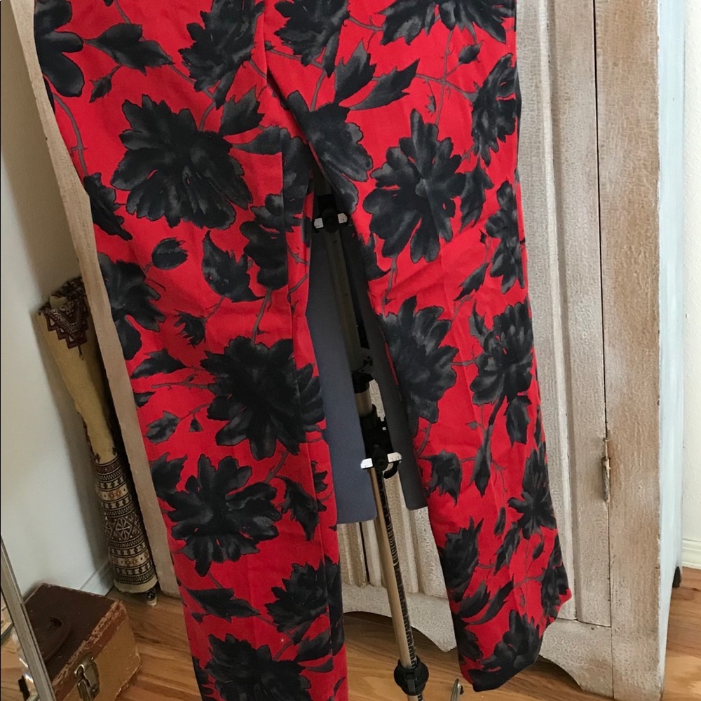 INC. black & Red  stretch slightly belled pant